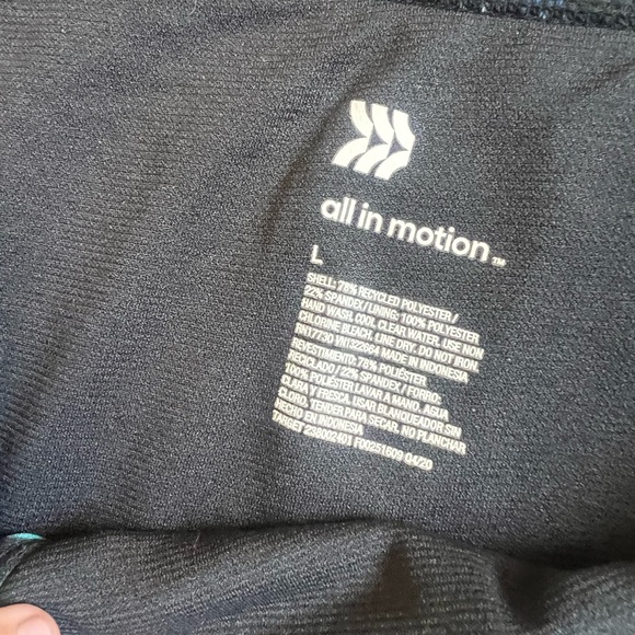 2 piece womens swimsuit- top size S & bottoms size L - Picture 2 of 6